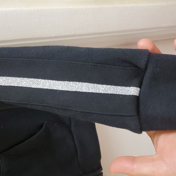 🤩Rare vs pink sequences jacket size small - Picture 6 of 11